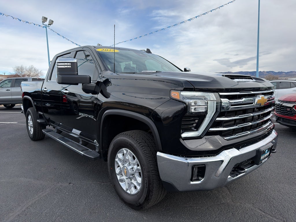 2025 Chevrolet Silverado 3500 HD LTZ