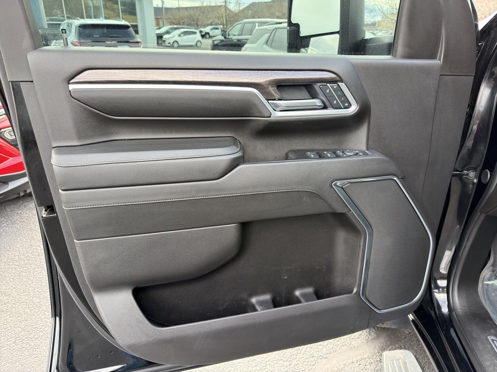 2025 Chevrolet Silverado 3500 HD LTZ