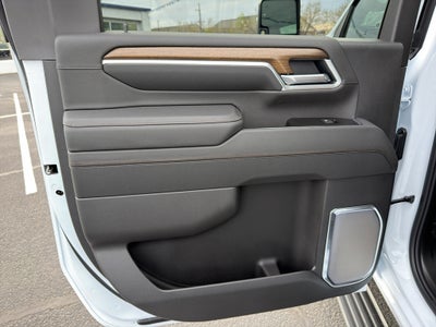 2026 Chevrolet Silverado 3500 HD High Country DRW