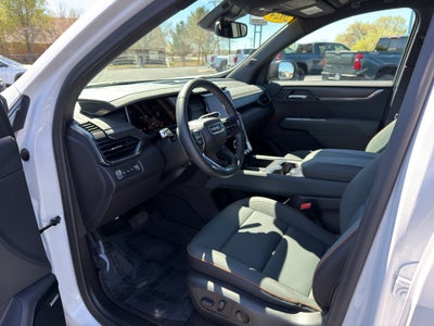 2024 GMC Acadia AT4