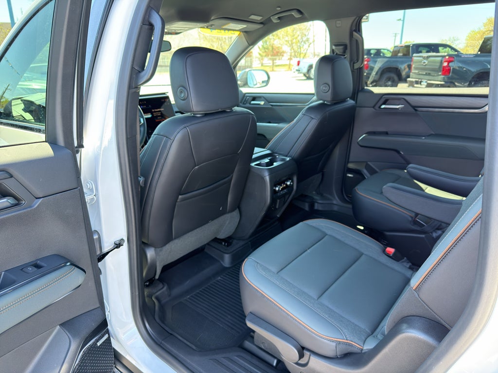 2024 GMC Acadia AT4
