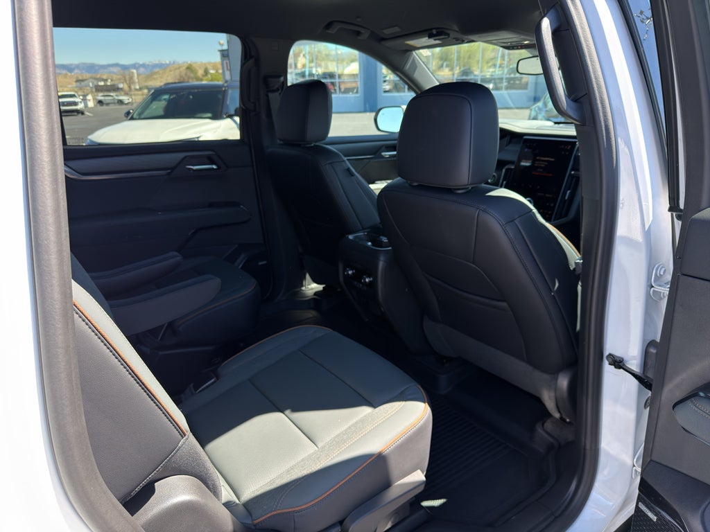 2024 GMC Acadia AT4