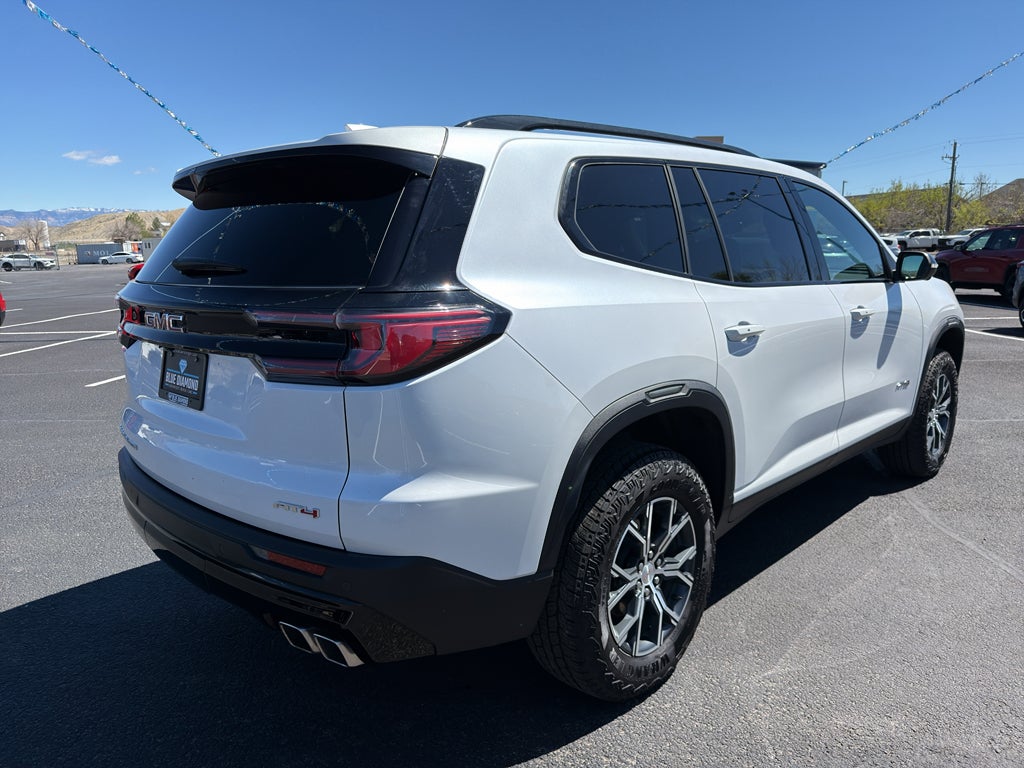 2024 GMC Acadia AT4