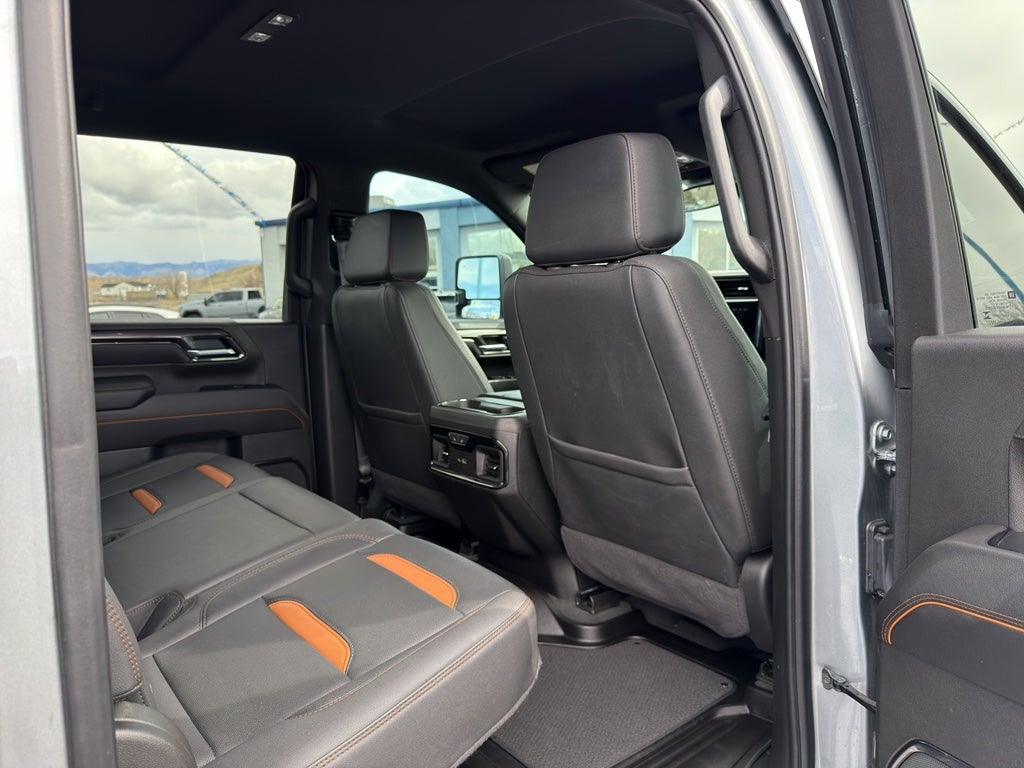 2025 GMC Sierra 2500 HD AT4
