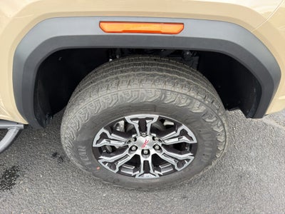 2024 GMC Canyon AT4