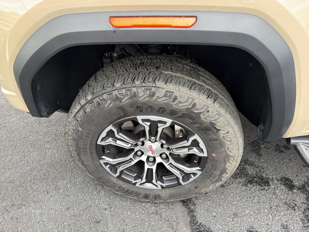 2024 GMC Canyon AT4