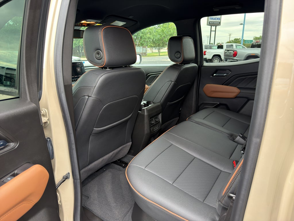 2024 GMC Canyon AT4