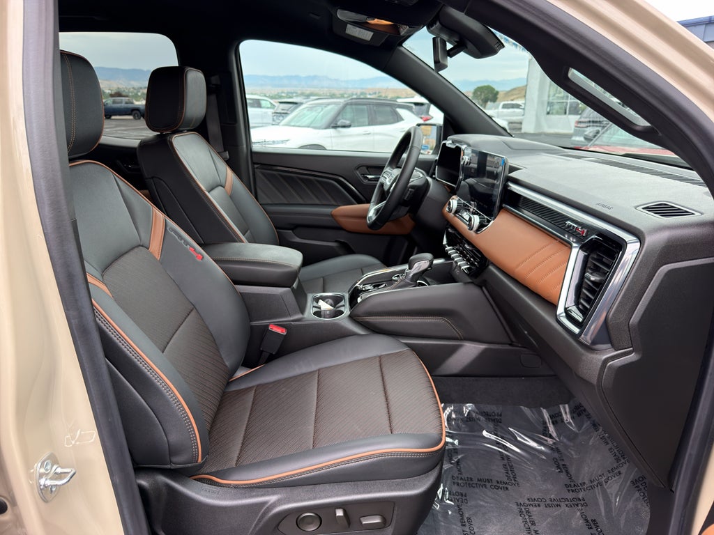 2024 GMC Canyon AT4