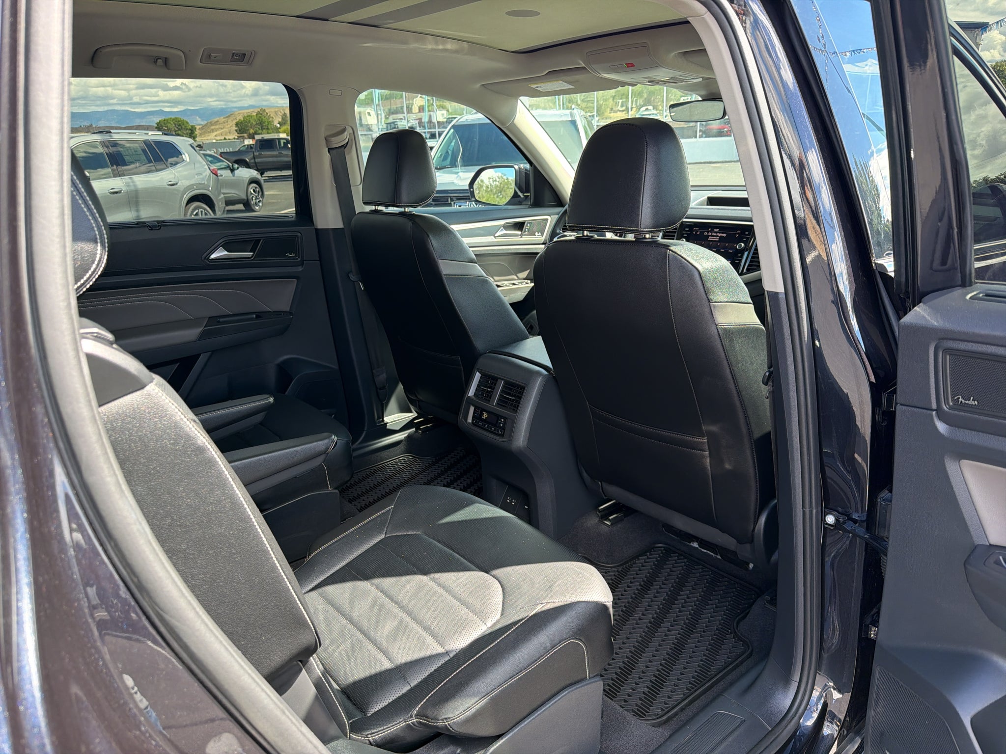 2023 Volkswagen Atlas 3.6L V6 SEL Premium R-Line