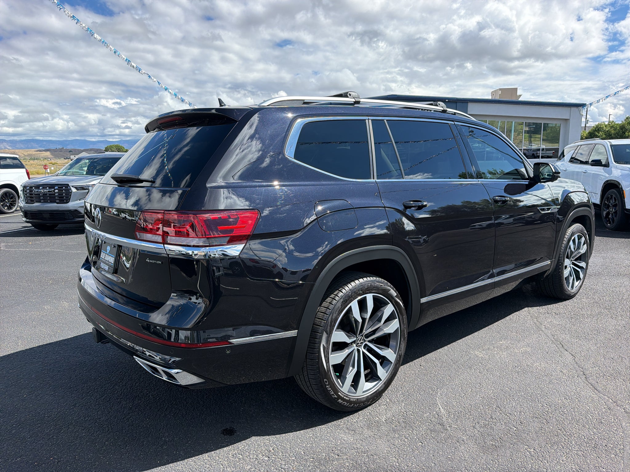 2023 Volkswagen Atlas 3.6L V6 SEL Premium R-Line