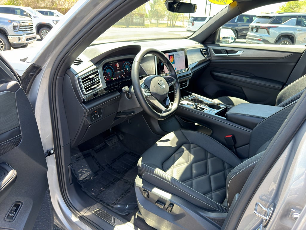 2025 Volkswagen Atlas Cross Sport SE w/Tech - Photo 15