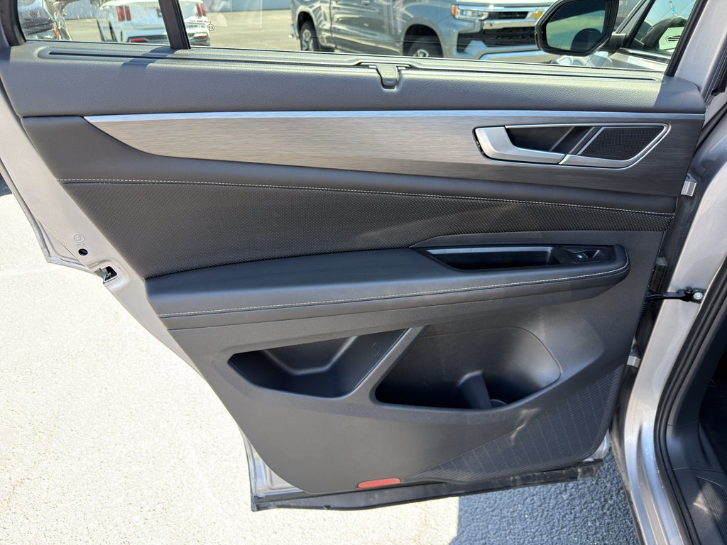 2025 Volkswagen Atlas Cross Sport SE w/Tech - Photo 24
