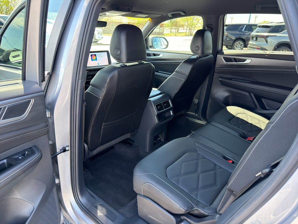 2025 Volkswagen Atlas Cross Sport SE w/Tech - Photo 25