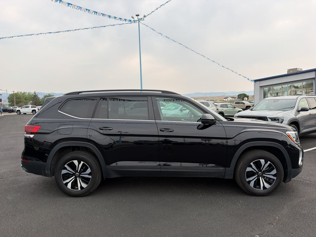 2026 Volkswagen Atlas 2.0T SE