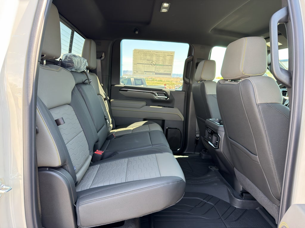 2026 Chevrolet Silverado 2500 HD ZR2 - Photo 32