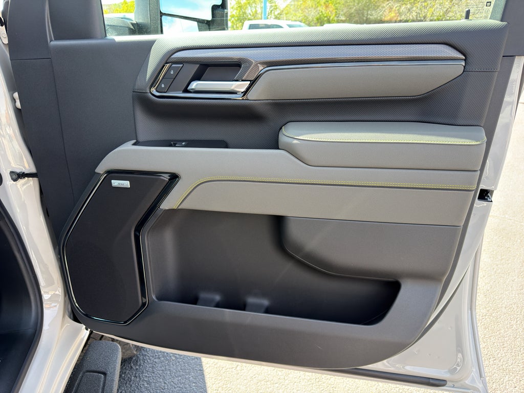 2026 Chevrolet Silverado 2500 HD ZR2 - Photo 33