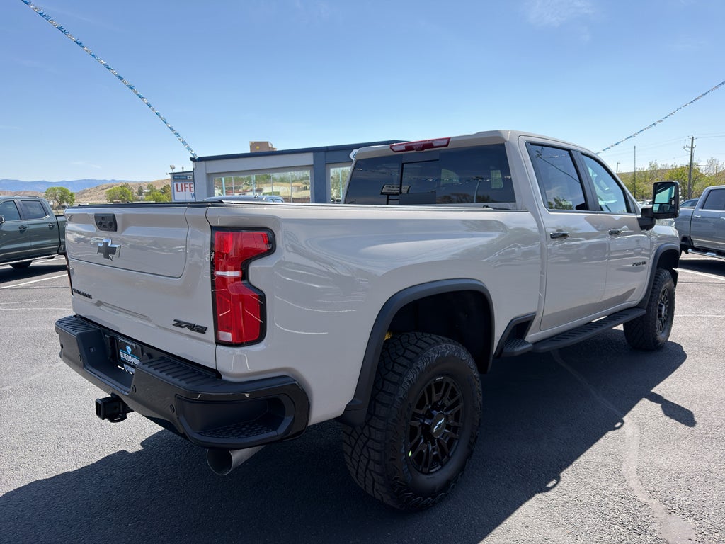 2026 Chevrolet Silverado 2500 HD ZR2 - Photo 9