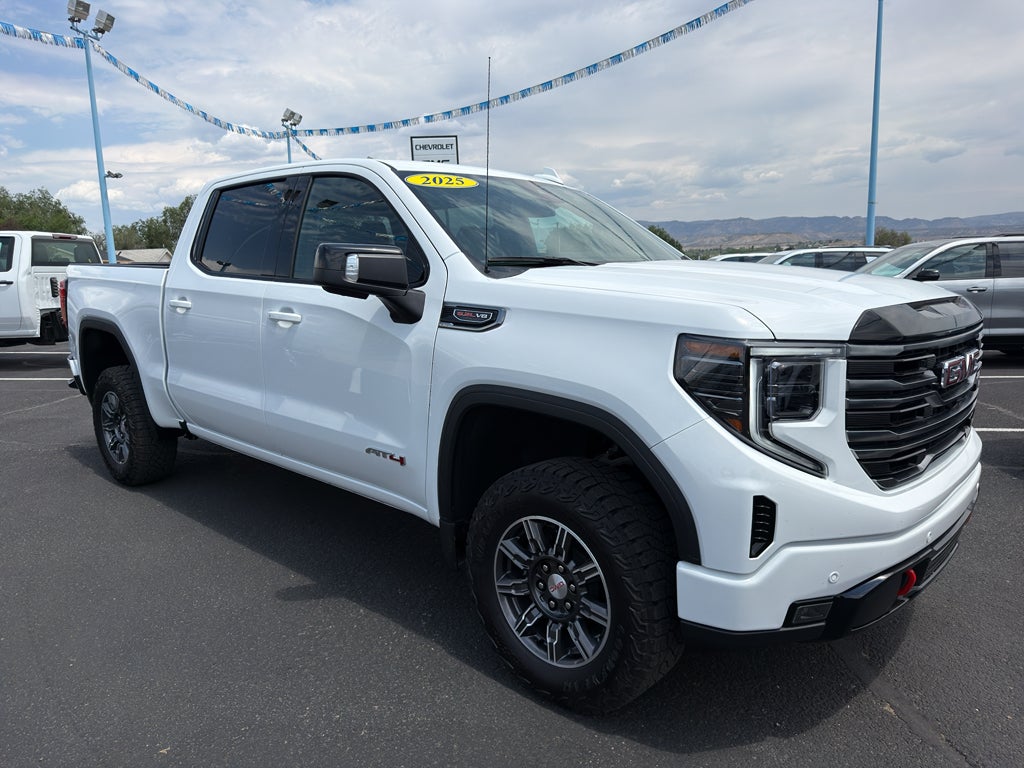 2025 GMC Sierra 1500 AT4