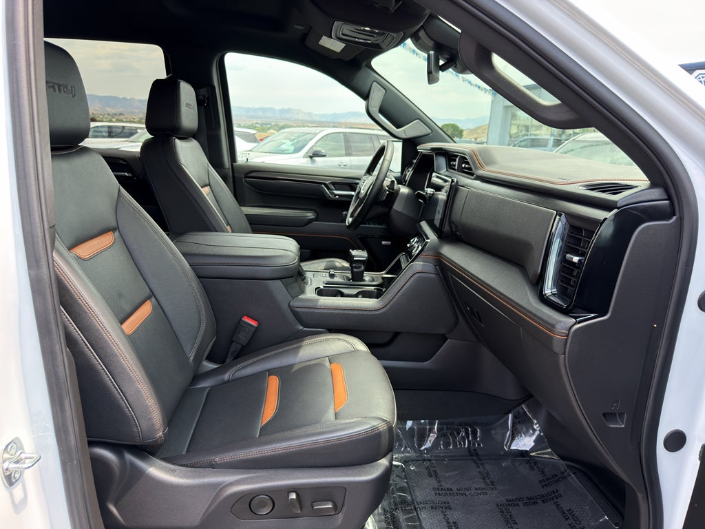 2025 GMC Sierra 1500 AT4