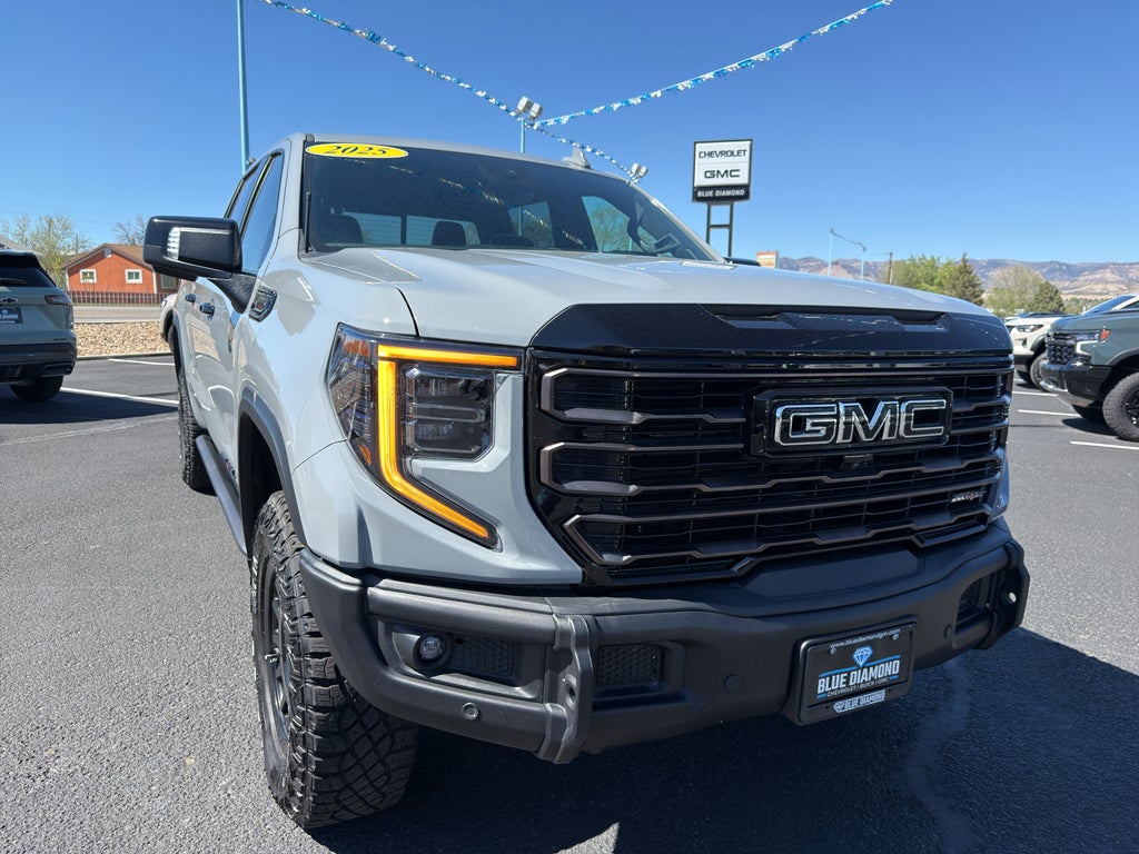 2025 GMC Sierra 1500 AT4X