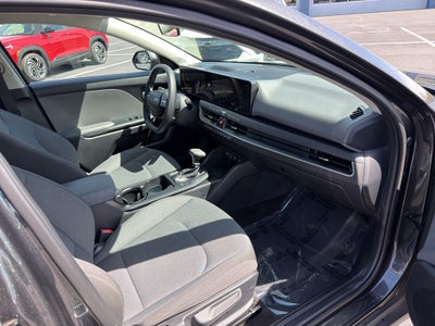 2025 Kia K4 LXS