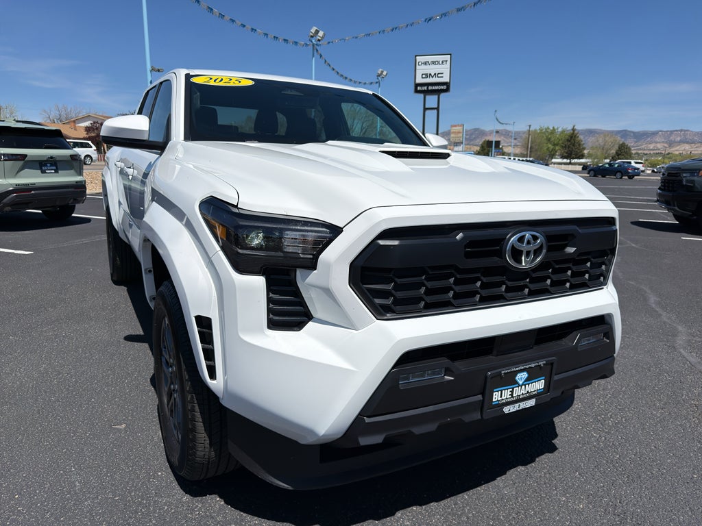 2025 Toyota Tacoma 4WD SR