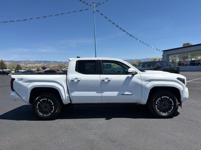 2025 Toyota Tacoma 4WD SR