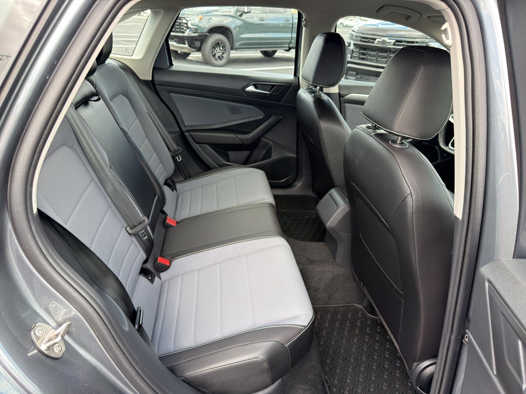 2025 Volkswagen Jetta SE