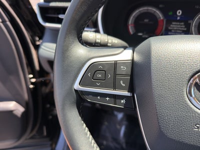 2025 Toyota Highlander LE
