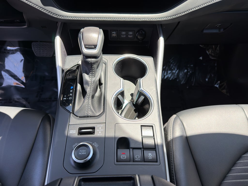 2025 Toyota Highlander LE