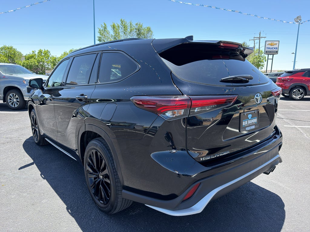 2025 Toyota Highlander LE