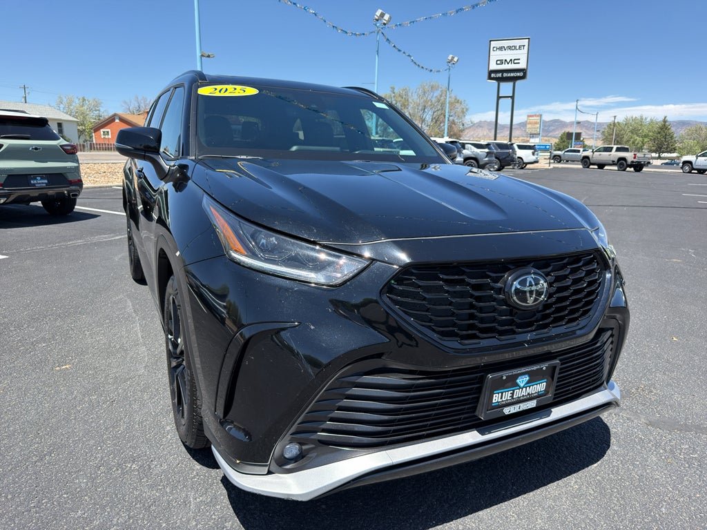 2025 Toyota Highlander LE