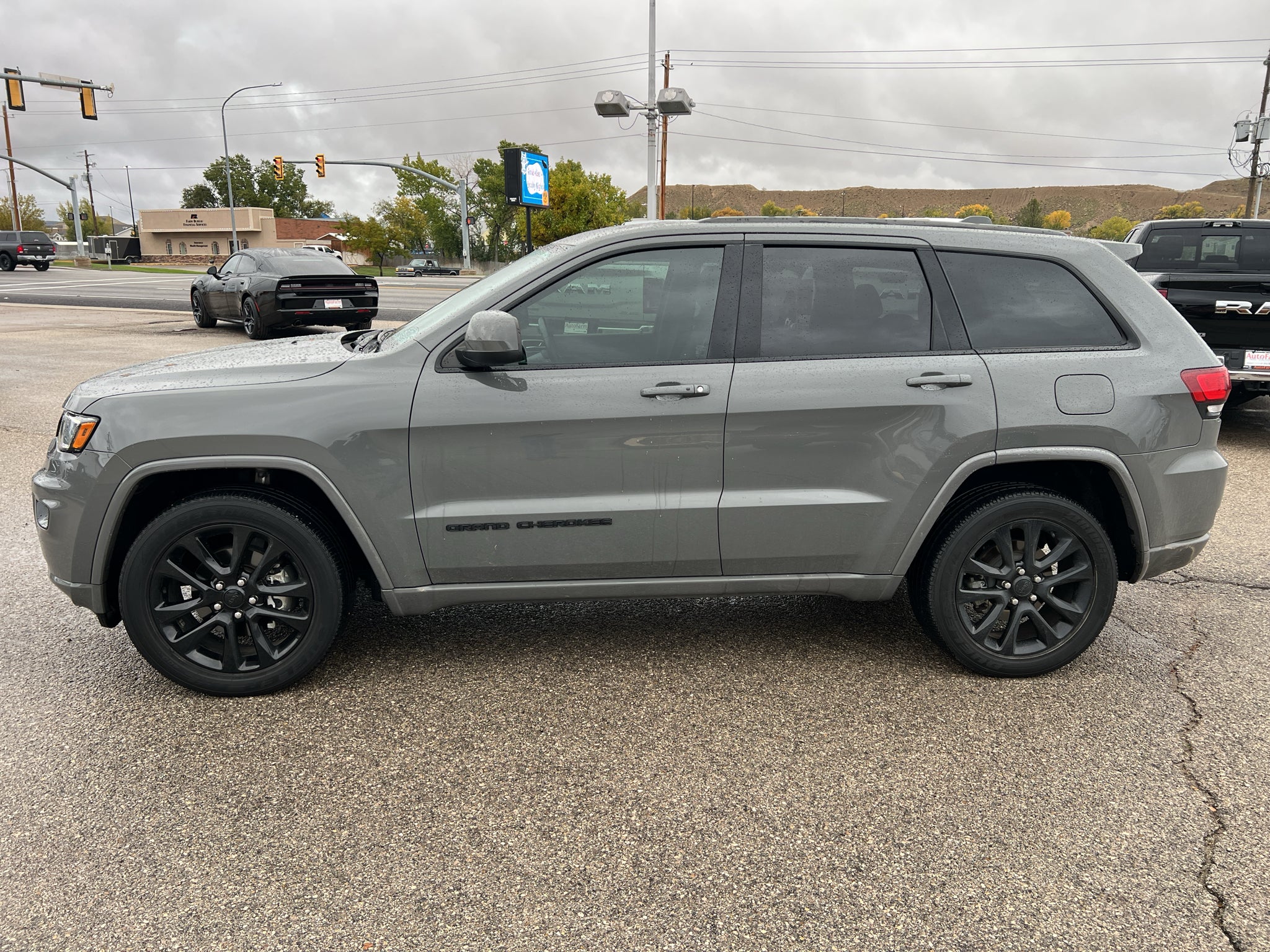 2020 Jeep Grand Cherokee Altitude