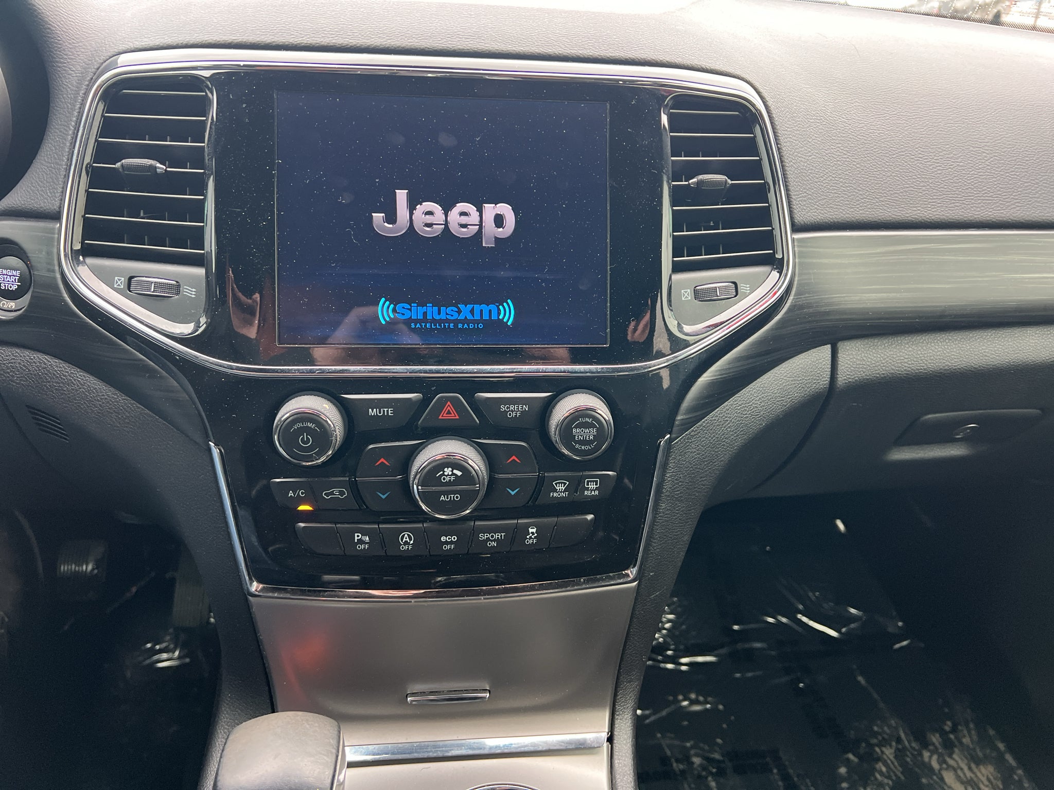 2020 Jeep Grand Cherokee Altitude