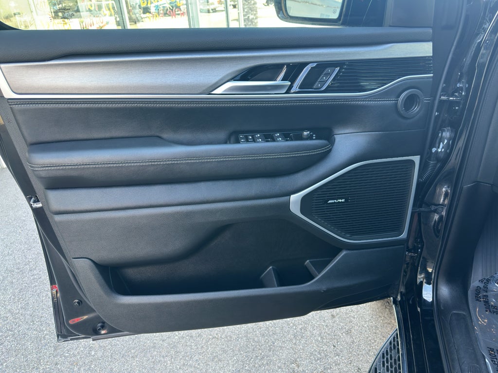 2025 Jeep Wagoneer L L