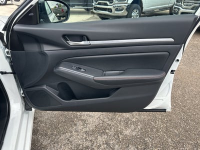 2026 Nissan Altima SR