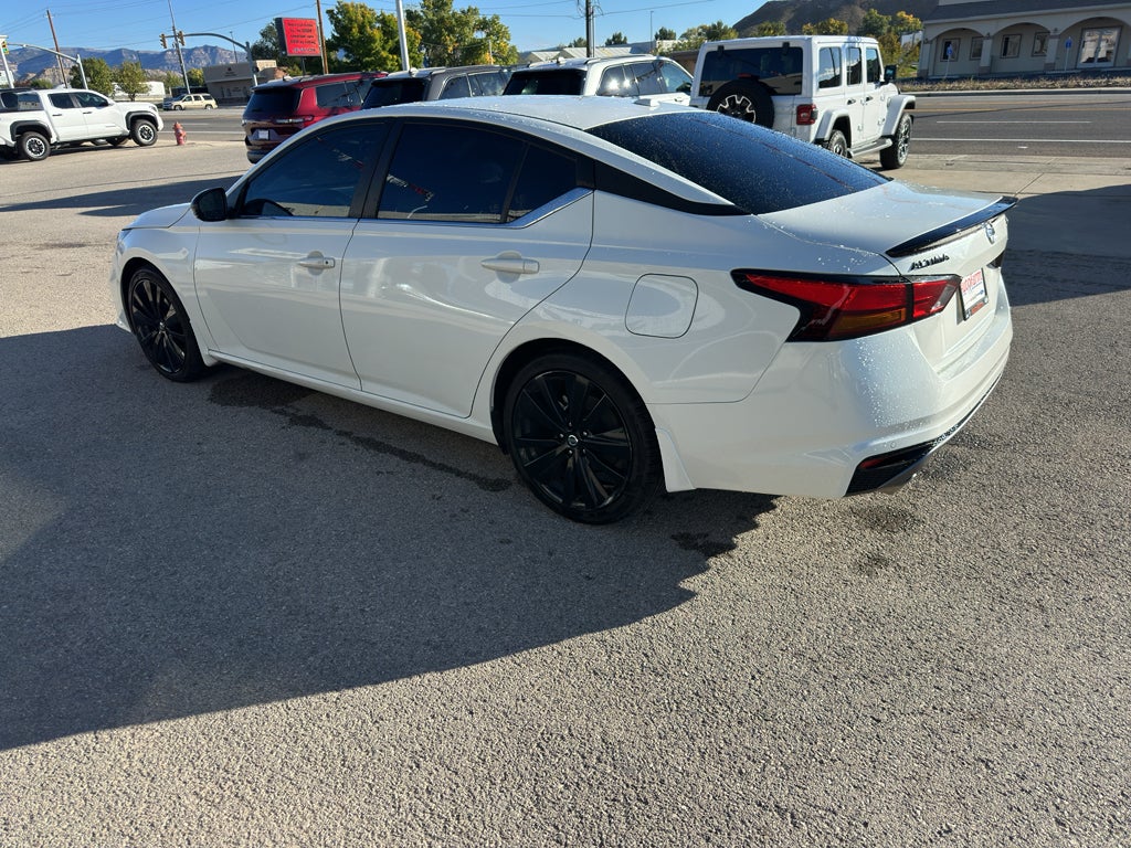 2022 Nissan Altima 2.5 SR