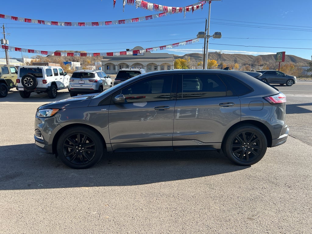 2022 Ford Edge ST-Line