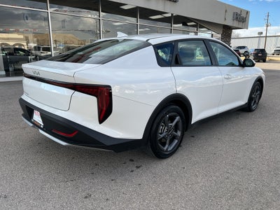 2025 Kia K4 LXS