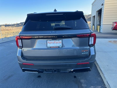 2025 Ford Explorer ST-Line