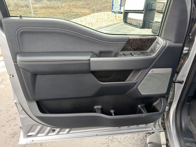 2024 Ford F-350 LARIAT