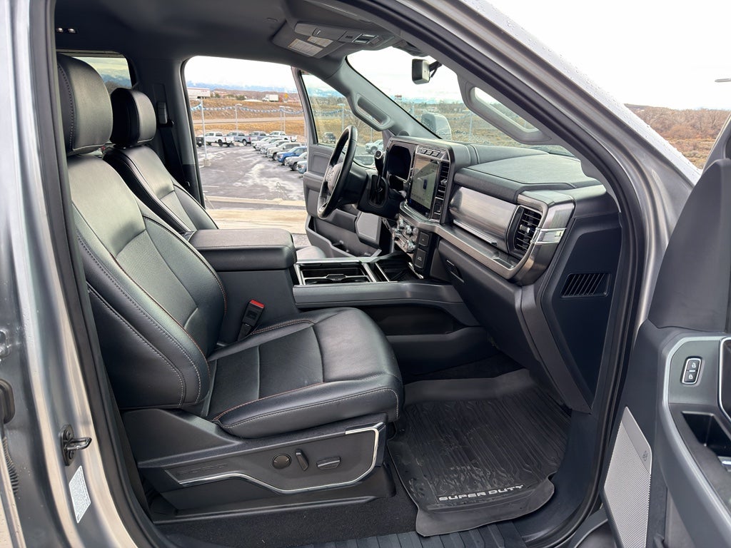 2024 Ford F-350 LARIAT