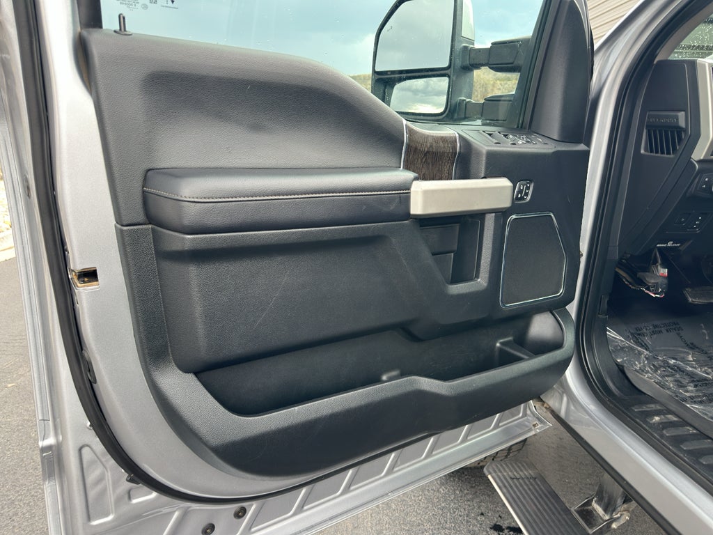 2021 Ford F-350 LARIAT