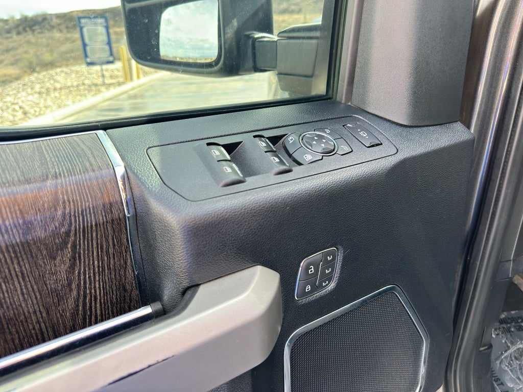 2020 Ford F-350 LARIAT