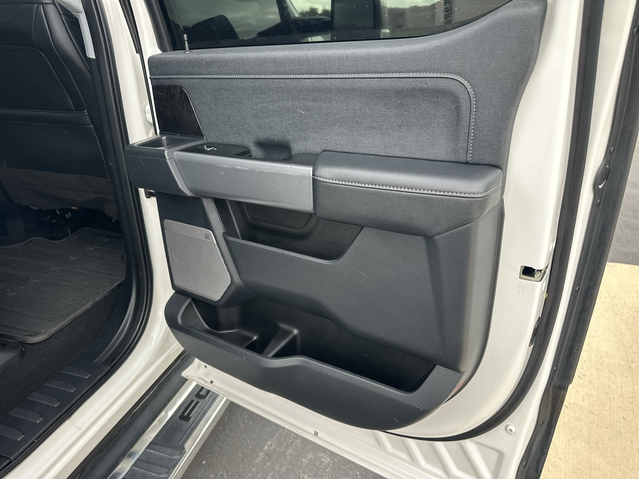2023 Ford F-350 LARIAT