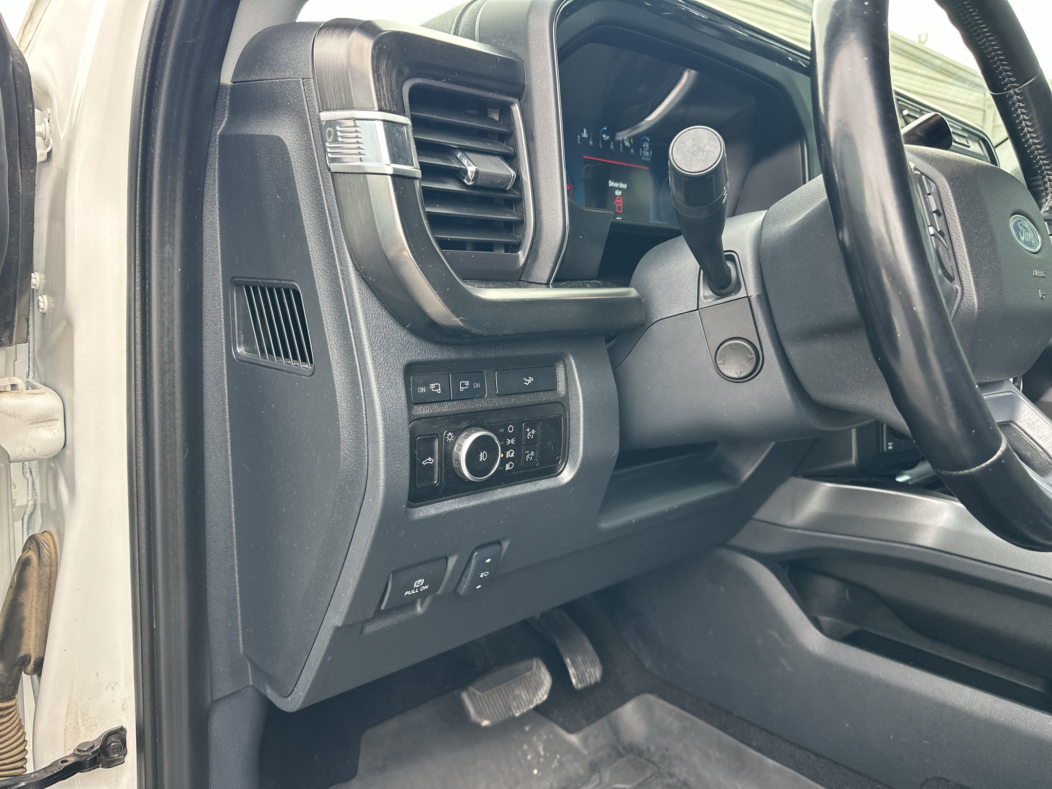 2023 Ford F-350 LARIAT