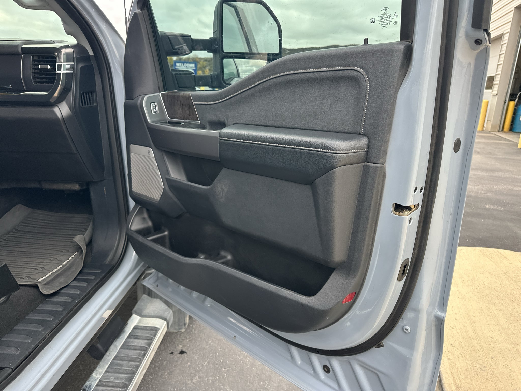 2024 Ford F-450 LARIAT