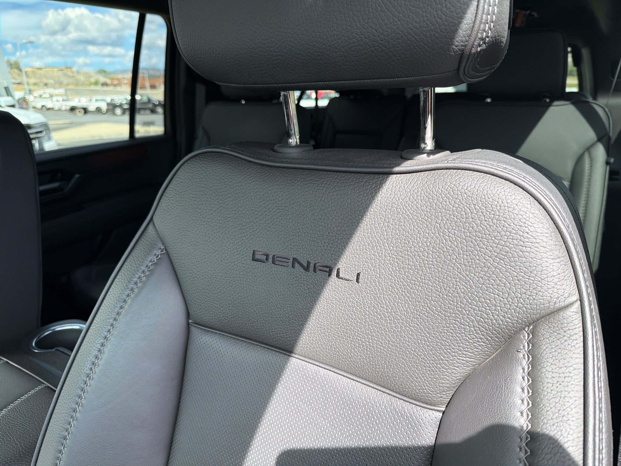 2025 GMC Yukon XL Denali