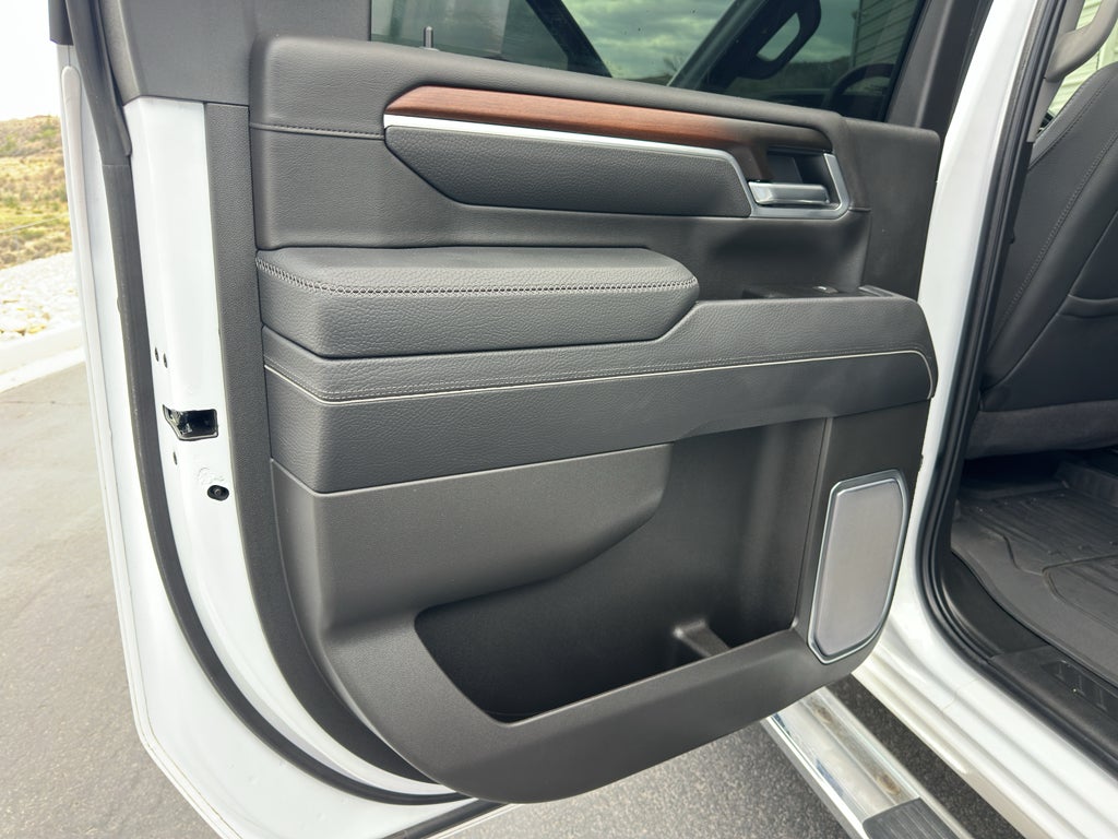 2025 GMC Sierra Denali