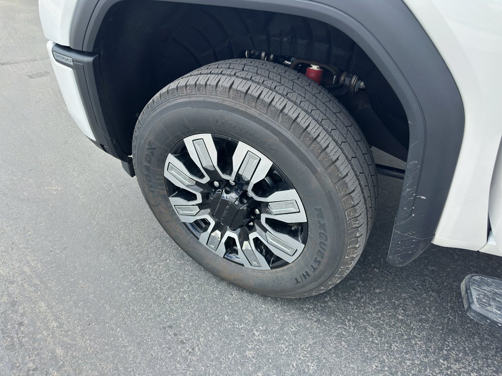 2025 GMC Sierra Denali